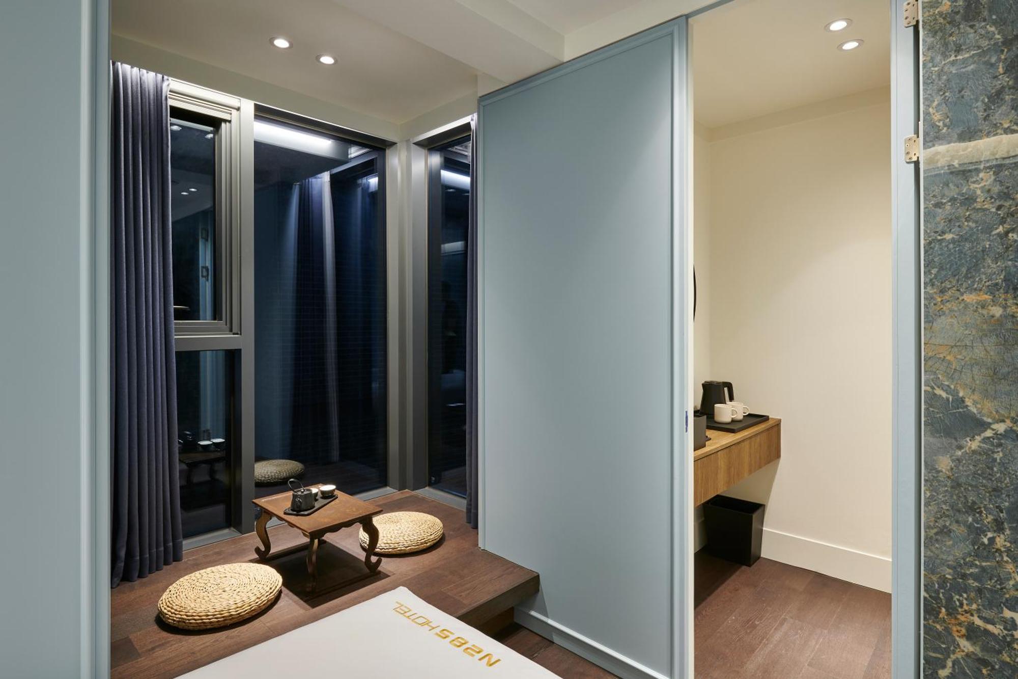 N285Hotel Seoul Bagian luar foto